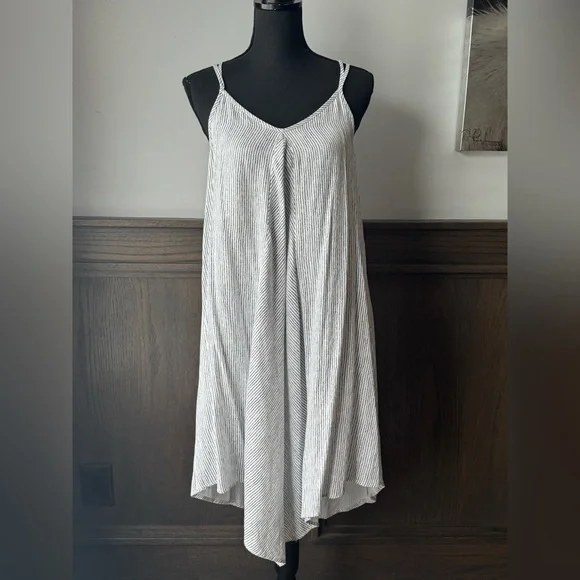 Blu Pepper Gray and White Striped Asymmetrical dress small - Picture 1 of 7